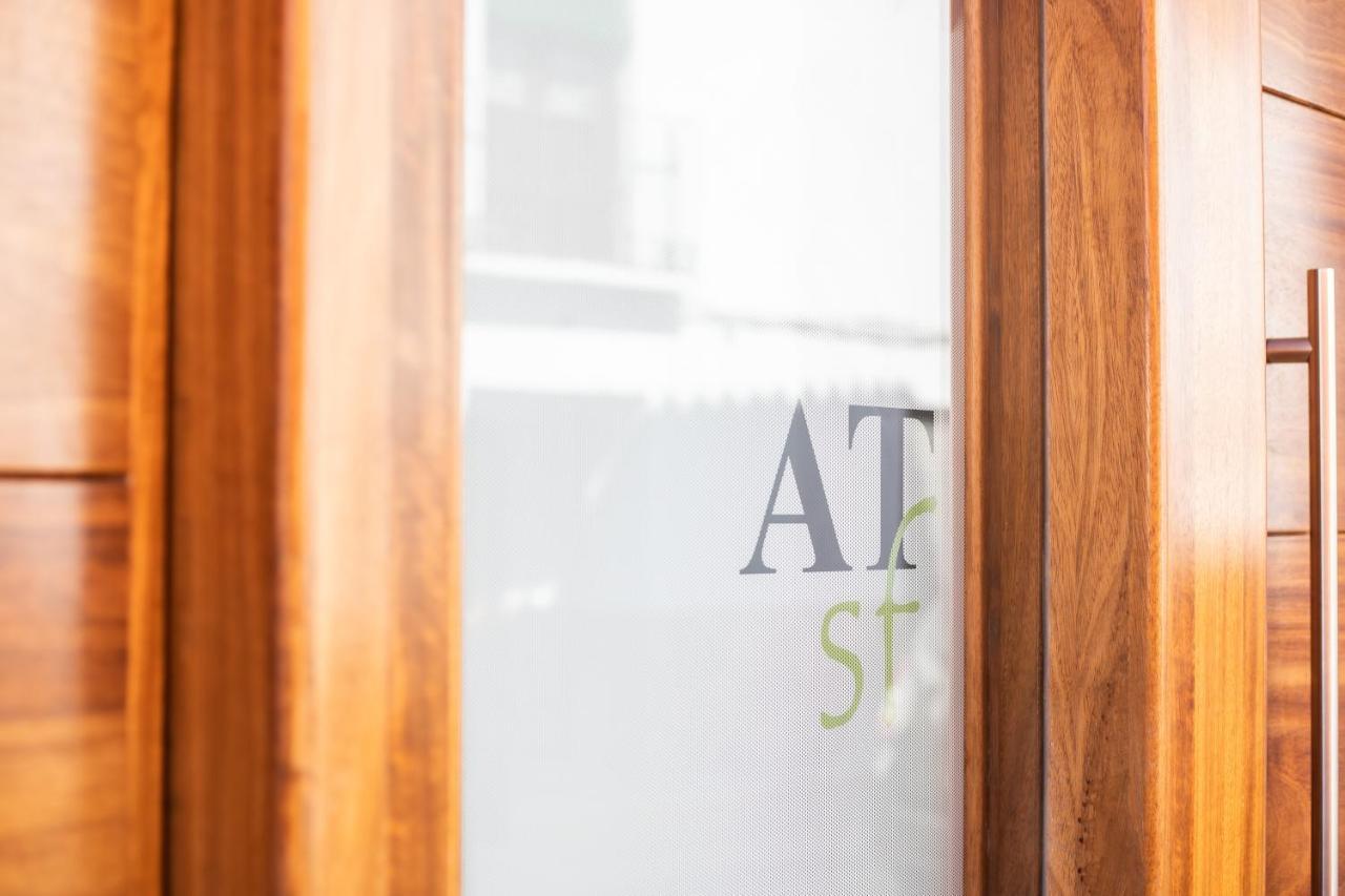 Apartamentos San Francisco - Centrico Mota Del Cuervo Eksteriør bilde